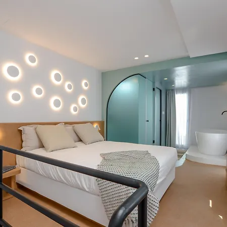 Argo Boutique Naxos City